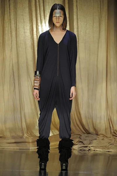 Look 8